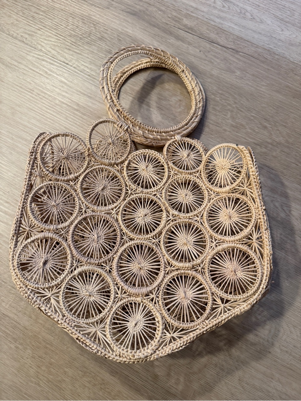 Hamptons Style Woven Ratten Tote - Picture 3 of 3